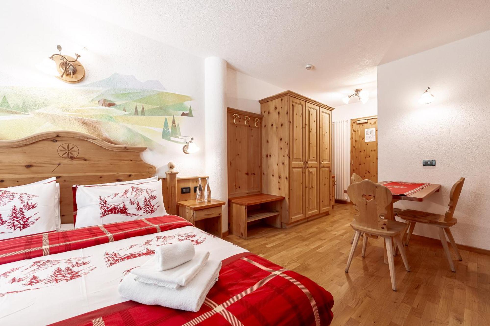 Hotel Villetta Maria Cottage Canazei Extérieur photo