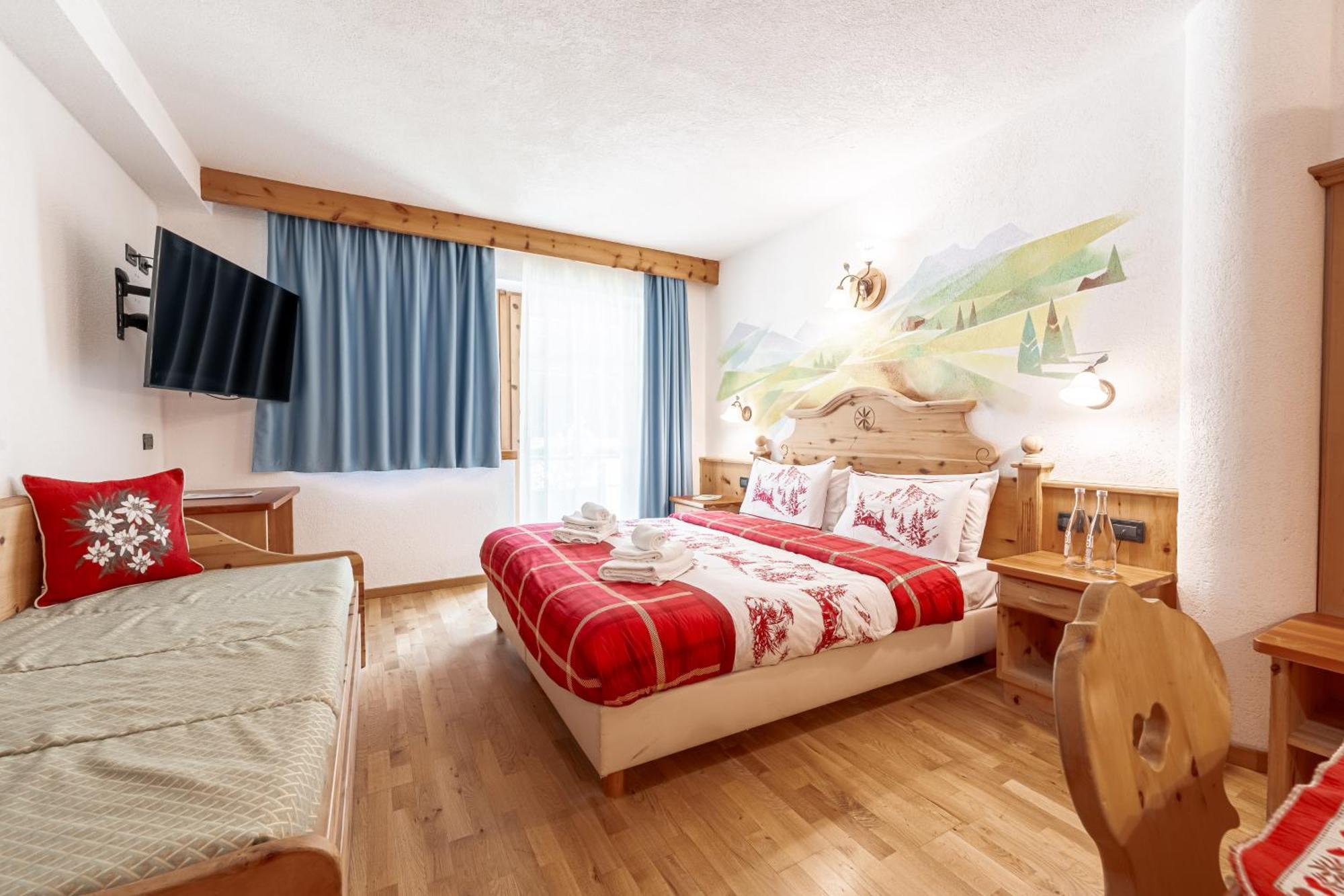 Hotel Villetta Maria Cottage Canazei Extérieur photo